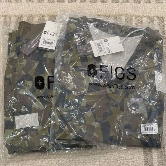 NWT FIGS X FREE PRINTED SCRUB SET - Picture 2 of 2